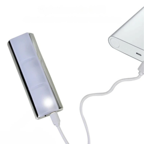 Monivärinen LED-valaistus auton sisätiloihin – Kauko-ohjaus