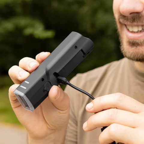 250 lumenes első kerékpárfény - Fokozott láthatóság és éjszakai biztonság