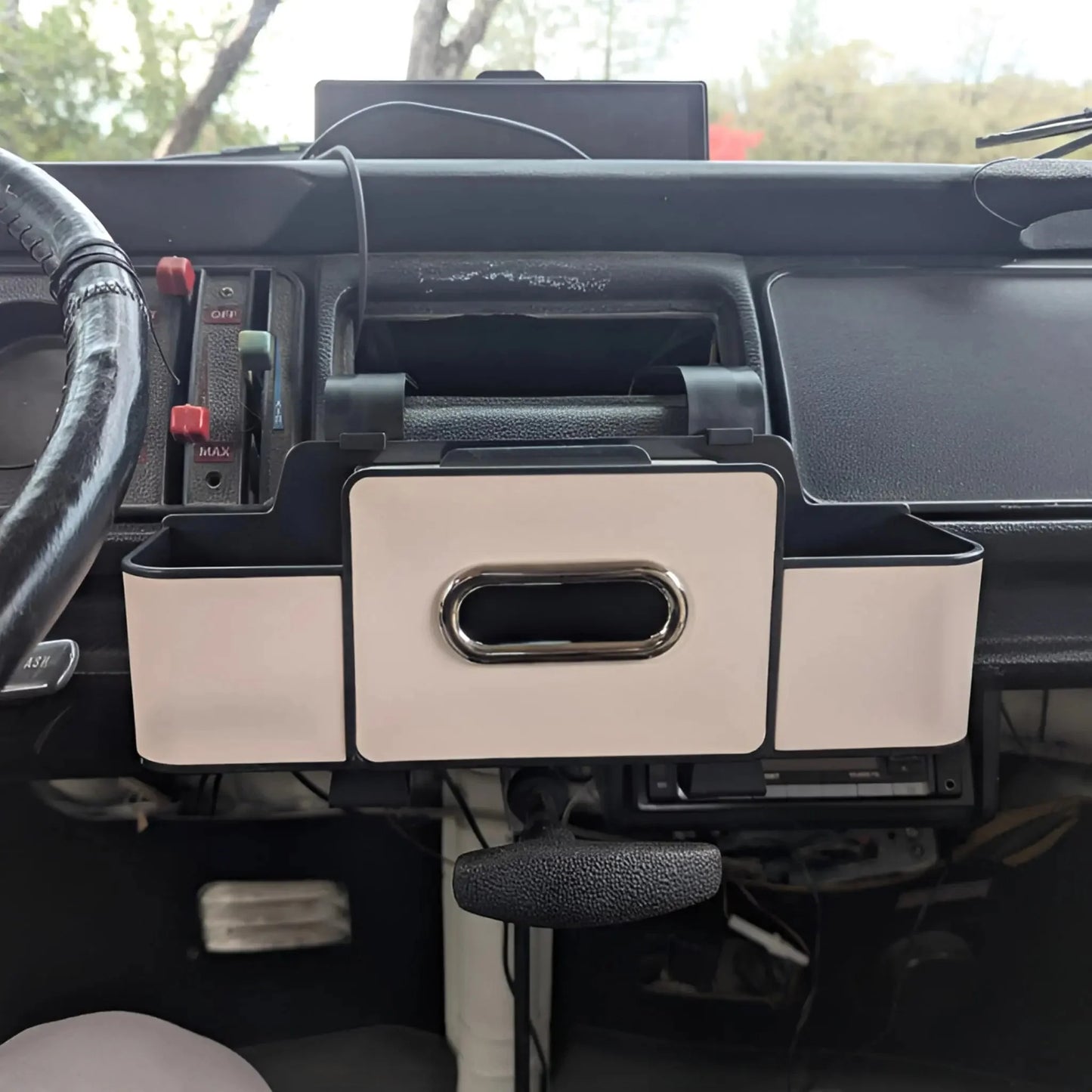 車の後部座席オーガナイザー — 実用的で整頓された収納 